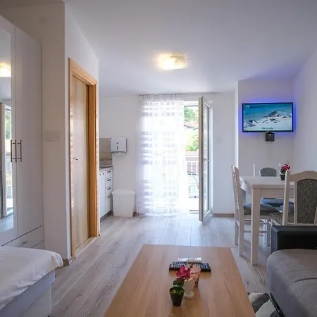 'glavna Ulica' Apartment